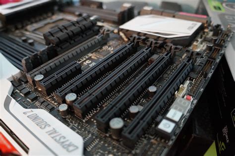 motherboard gpu slot